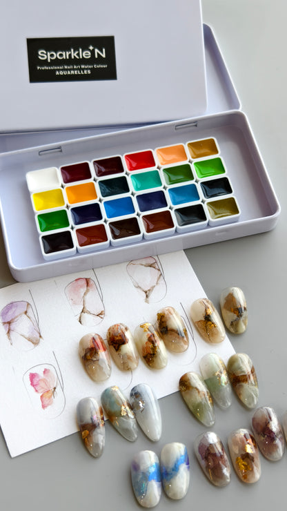 Sparkle'N 24-Color Artistic Watercolor Palette這款 Sparkle'N 24色藝術水彩顏料盤